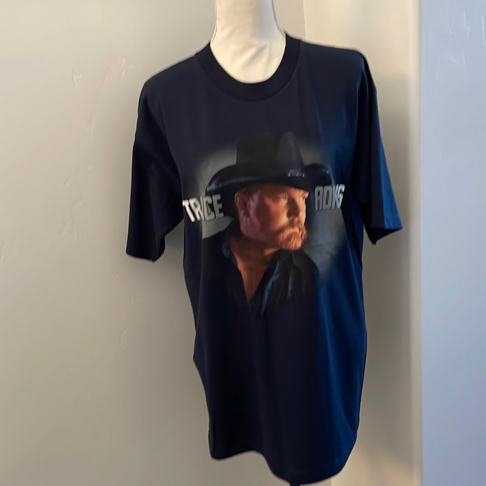 Trace Adkins authentic concert T-shirt 2011